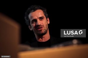 José Luís Peixoto prepara segundo roteiro literário de Portugal